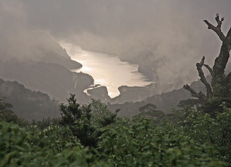 Wilmont Pass in Doubtful Sound